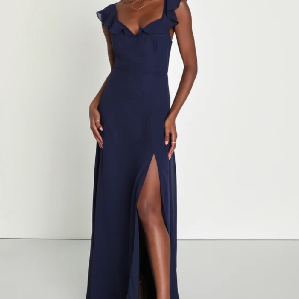 Elegant Navy Blue Evening Gown